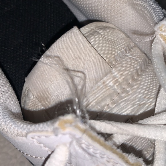 Nike Cortez Sneakers White & Black Kids 4 - Picture 8 of 12